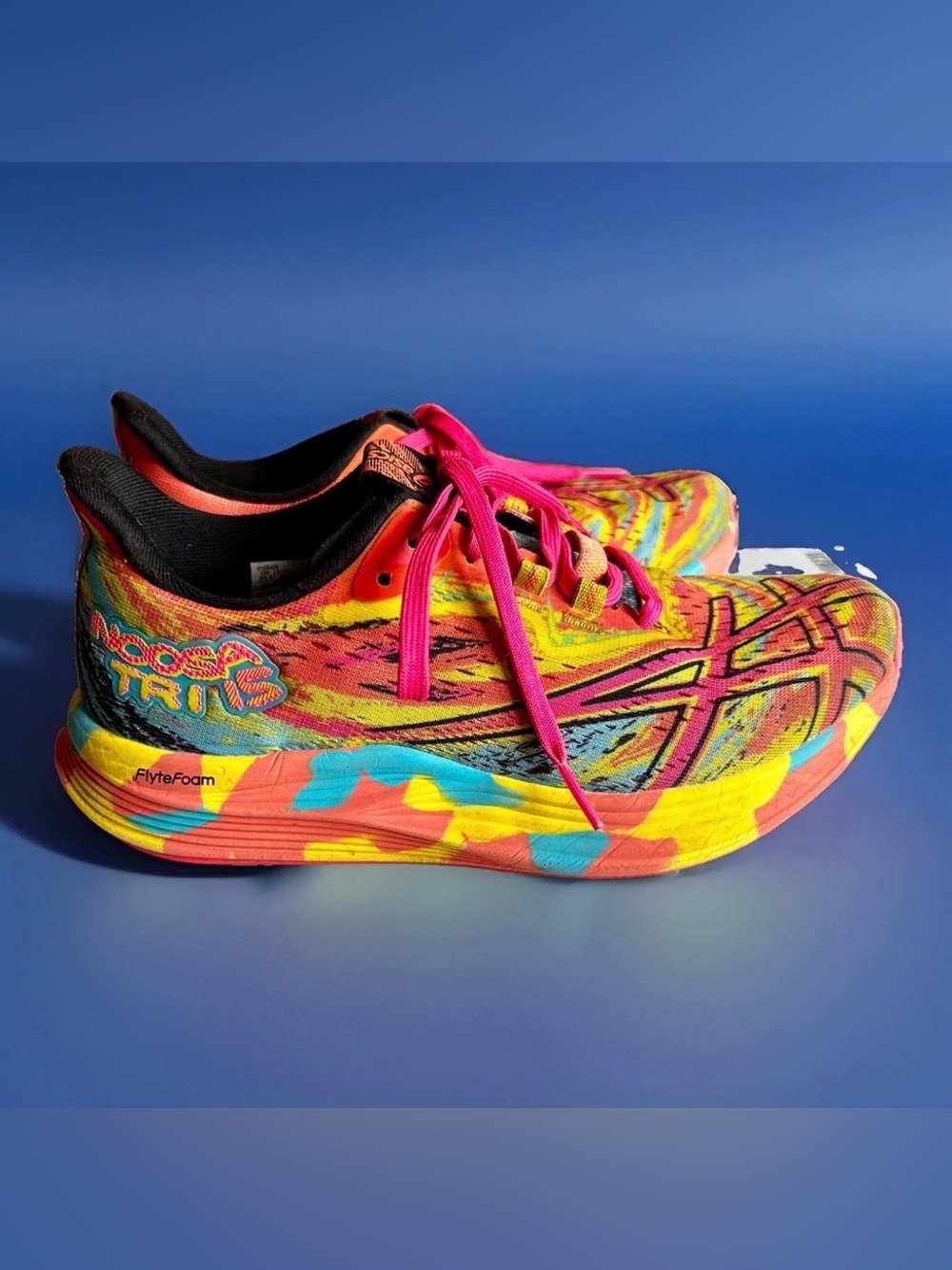 Asics Noosa Tri 15 Womens 6 1/2
Running Trainers Sneakers
Aquarium 1012B429-400